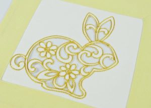 żółta haftowana serwetka 30x30 wielkanocna