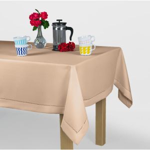 beżowy obrus z mereżką 240 MESA