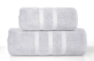 popielaty ręcznik kąpielowy Only You 420 G/M2 GRENO