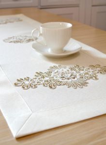 złoty obrus kwiaty glamour 07 JEDEKA