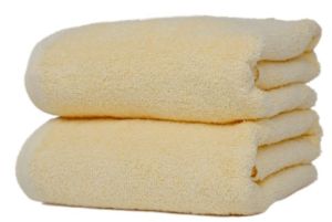 bananowy ręcznik kąpielowy gładki RUBIN 500g/m2